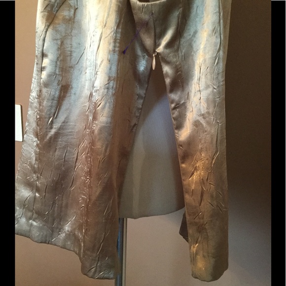 Pretty Dressbarn Woman 2 Piece - Picture 4 of 6